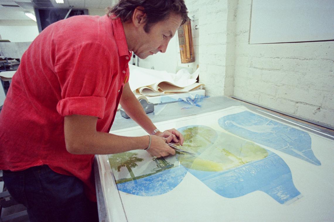 Robert Rauschenberg at Gemini G.E.L., working on Sky Garden (1969) Robert Rauschenberg at Gemini G.E.L., working on Sky Garden (1969)